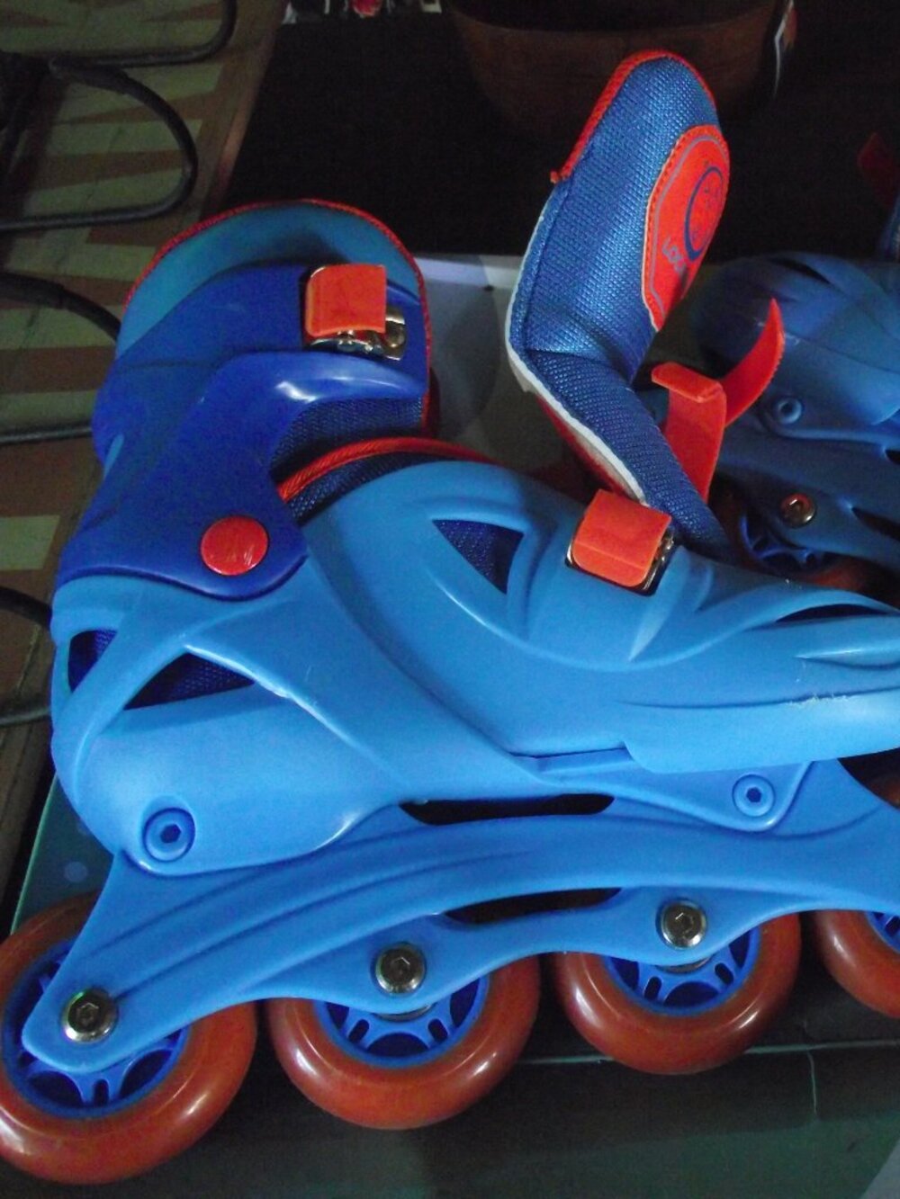 BOYS or GIRLS SZ. 13C-3Y Locavun ROLLER BLADES